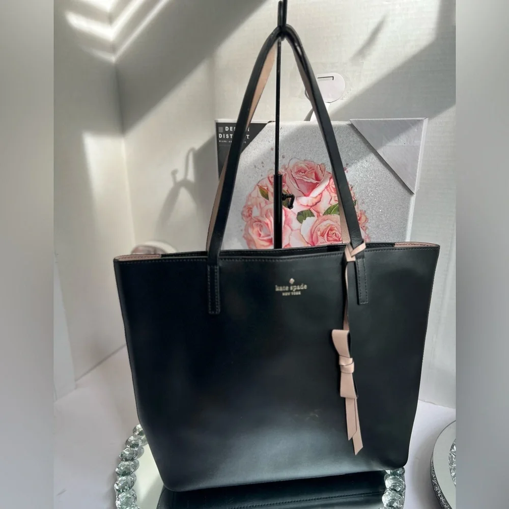 Kate Spade Lawton Way black  Leather Tote Bag
